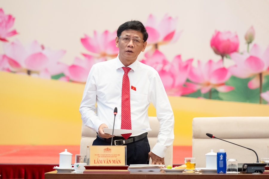 Tiếp tục rà soát, bổ sung giải pháp, tạo đột phá phát triển giáo dục và đào tạo vùng dân tộc thiểu số và miền núi