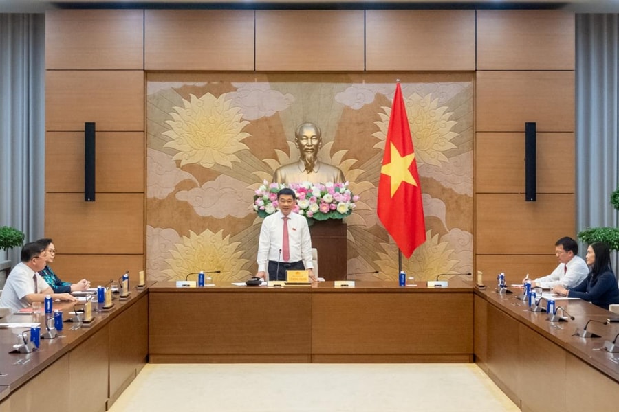 Phó Chủ tịch Quốc hội Vũ Hồng Thanh gặp mặt đại biểu Quốc hội tỉnh Lâm Đồng các khóa