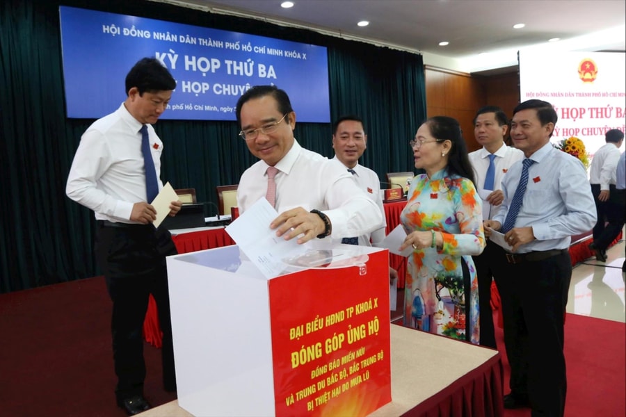 TP. Hồ Chí Minh hỗ trợ cán bộ, công chức, người lao động vay 300 triệu đồng tạo việc mới sau hợp nhất