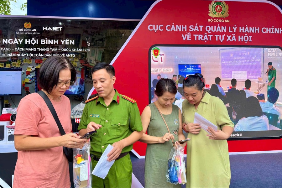 Hướng dẫn nhận tiền quà 2/9: Chủ hộ tích hợp tài khoản an sinh xã hội