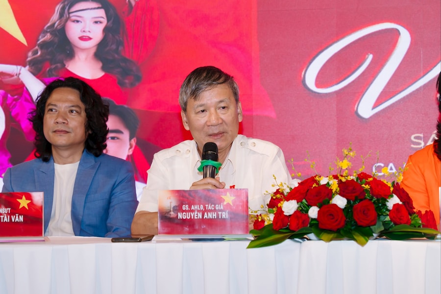 Hơn 1.000 người tham gia MV "Vinh quang, ơi Việt Nam" của tác giả Nguyễn Anh Trí