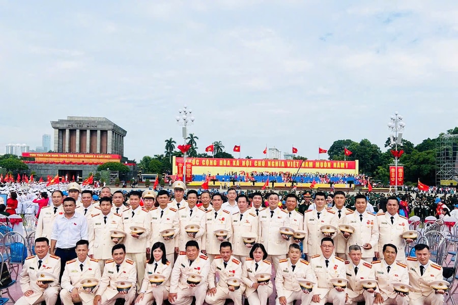 Công an Hà Nội tri ân người có công tại Lễ tổng duyệt kỷ niệm 80 năm Cách mạng Tháng Tám và Quốc khánh 2/9