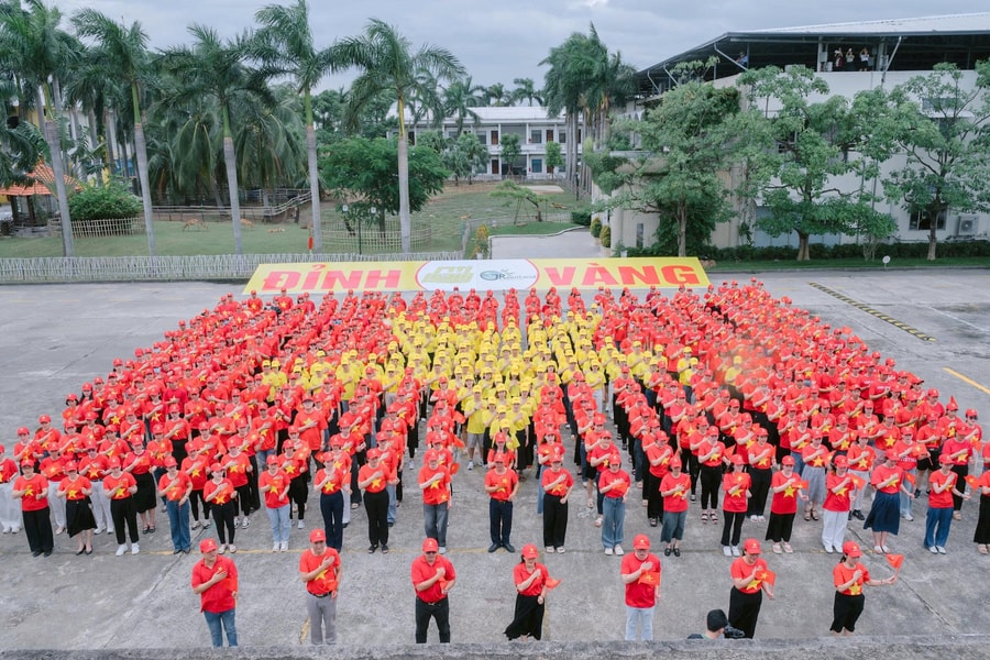 Gần 30.000 cán bộ công nhân viên Công ty Đỉnh Vàng - Sao Vàng cùng khoác áo cờ đỏ sao vàng chào mừng Quốc khánh 2/9