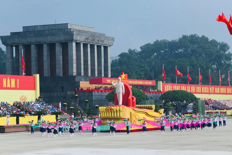 Trang trọng Lễ diễu binh, diễu hành kỷ niệm 80 năm Cách mạng tháng Tám thành công và Quốc khánh 2/9