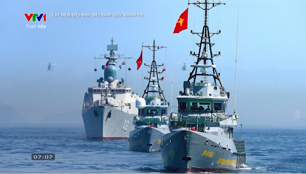 Sức mạnh của lực lượng vũ trang qua cuộc diễu binh lần đầu tiên trên biển