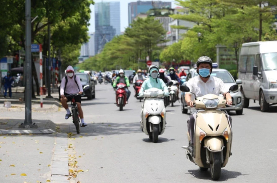 Dự báo thời tiết 22/7: Miền Trung "chạm đỉnh" 39 độ C, Hà Nội mưa dông