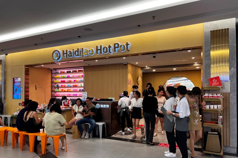 Gần 1.200 tỷ đồng sau 6 tháng: Haidilao Việt Nam 'hái ra tiền' từ nồi lẩu