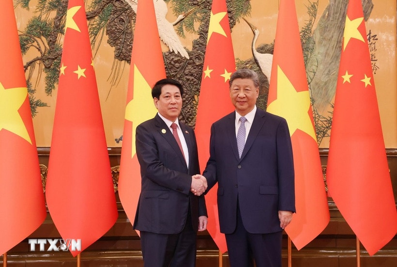 Chủ tịch nước Lương Cường  hội đàm với Tổng Bí thư, Chủ tịch nước Trung Quốc Tập Cận Bình