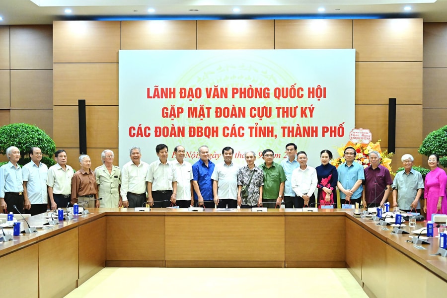 Văn phòng Quốc hội gặp mặt cựu thư ký Đoàn ĐBQH các tỉnh, thành phố