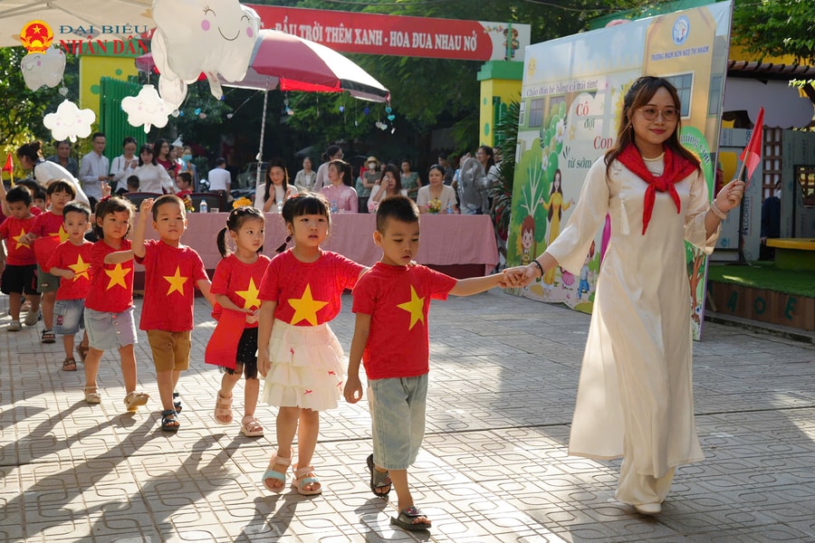 Trường Mầm non Ngô Thì Nhậm tưng bừng khai giảng năm học mới