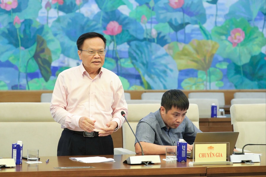 Ổn định vững chắc kinh tế vĩ mô, đặt trọng tâm vào nâng cao năng suất, hiệu quả, chất lượng