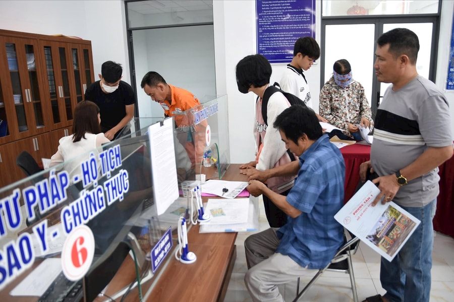 Đồng Nai cử 95 cán bộ tỉnh hỗ trợ cấp xã giải quyết thủ tục về đất đai