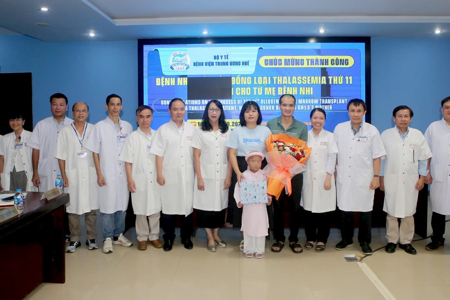 Ghép thành công tủy đồng loại Thalassemia trẻ em với nguồn tủy từ mẹ ruột, khác nhóm máu