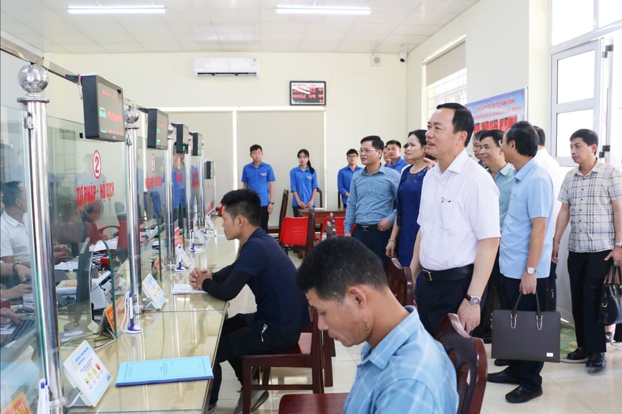 Phú Thọ nâng cao năng lực phục vụ của chính quyền địa phương 2 cấp