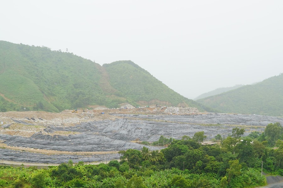 Đà Nẵng – thách thức duy trì danh hiệu “thành phố môi trường” sau sáp nhập: Bài 4: Những bãi chôn lấp rác thành “quả bom nổ chậm” về môi trường