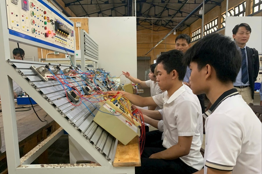 Chương trình trung học nghề: Hướng tới chuẩn đầu ra gắn với thị trường lao động