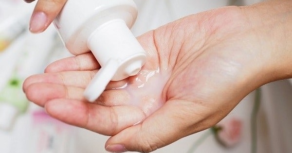 Thu hồi sản phẩm dung dịch vệ sinh phụ nữ và tinh dầu thơm không đạt tiêu chuẩn chất lượng