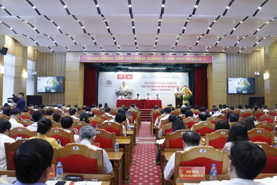 Công tác tuyên giáo và dân vận - “lá chắn mềm” từ phương diện tư tưởng