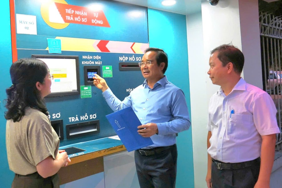 TP. Hồ Chí Minh: Đặt mục tiêu tiếp nhận hồ sơ hành chính trực tuyến trong thời gian dưới 8 phút