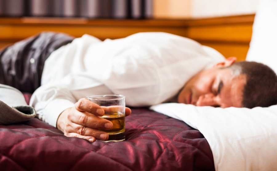 Những thực phẩm gây rối loạn giấc ngủ cần tránh