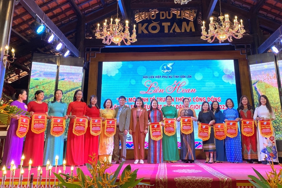 Duy trì gần 10.400 Tổ truyền thông cộng đồng thúc đẩy bình đẳng giới vùng đồng bào DTTS