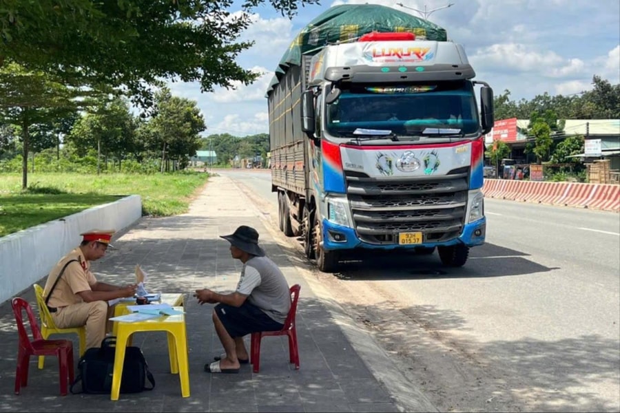 TP. Hồ Chí Minh: Tổng kiểm tra phương tiện kinh doanh vận tải