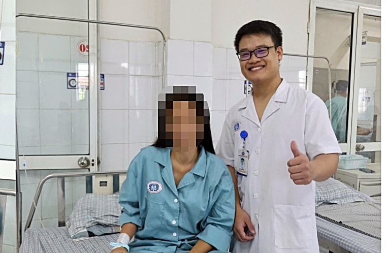 Hoại tử ngón tay vì bị rắn độc cắn