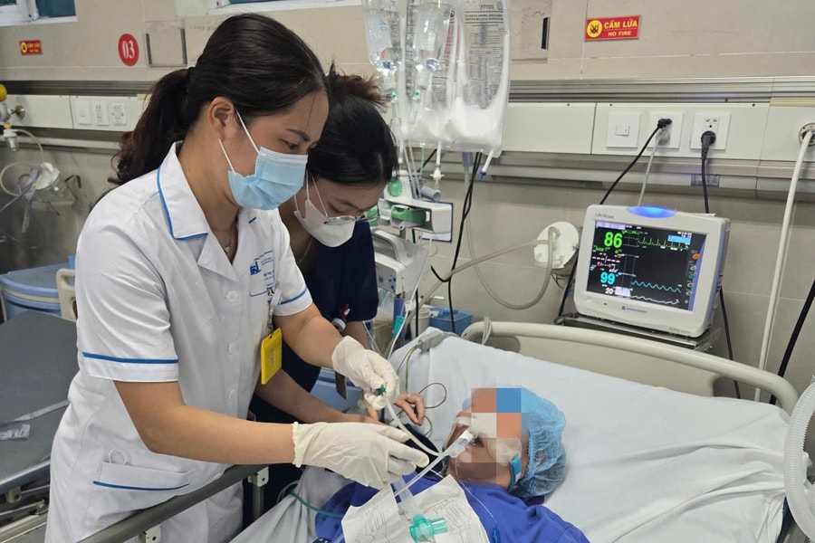 Cụ bà ngộ độc methadone nguy kịch từ một chai nước ngọt