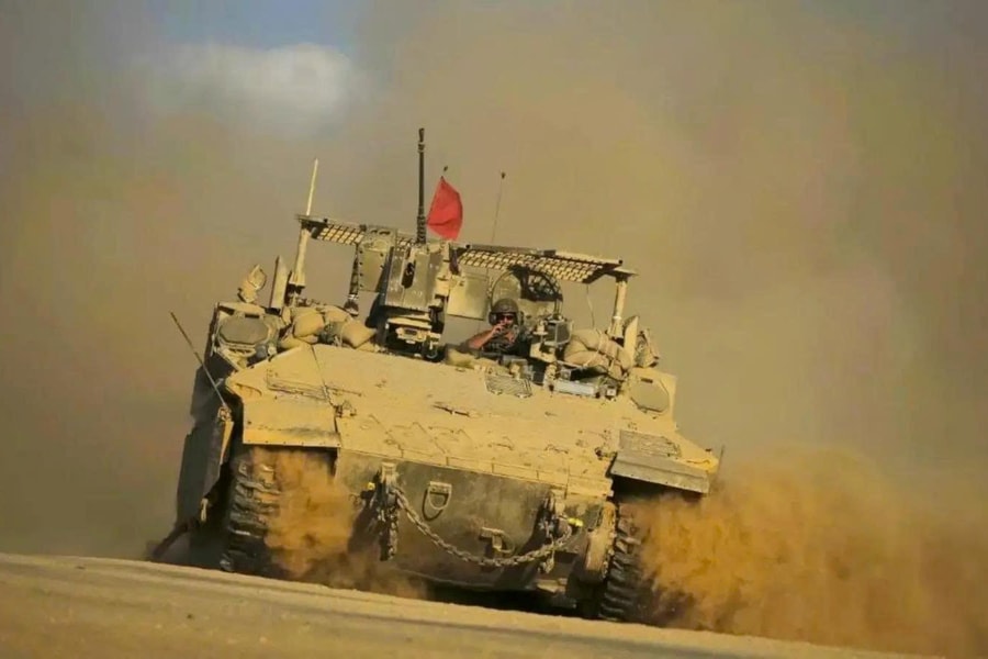 Israel ồ ạt tấn công Gaza: Người Palestine tháo chạy, gia đình con tin kêu gọi chấm dứt chiến dịch