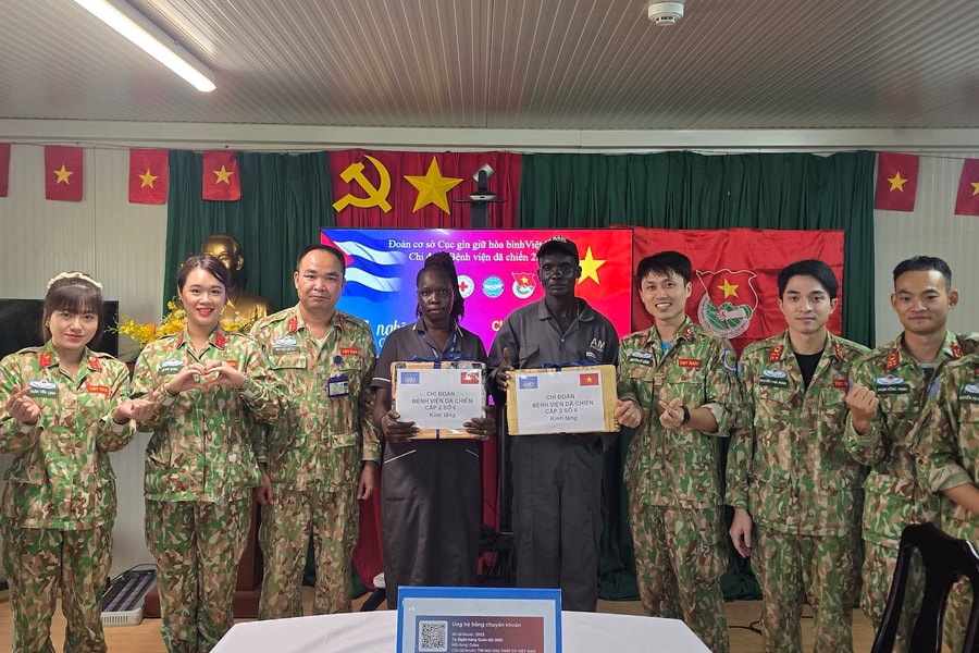 Bệnh viện Dã chiến cấp 2 số 6 hưởng ứng Chương trình “65 năm nghĩa tình Việt Nam - Cuba” và Ngày Quốc tế Hòa bình 21/9
