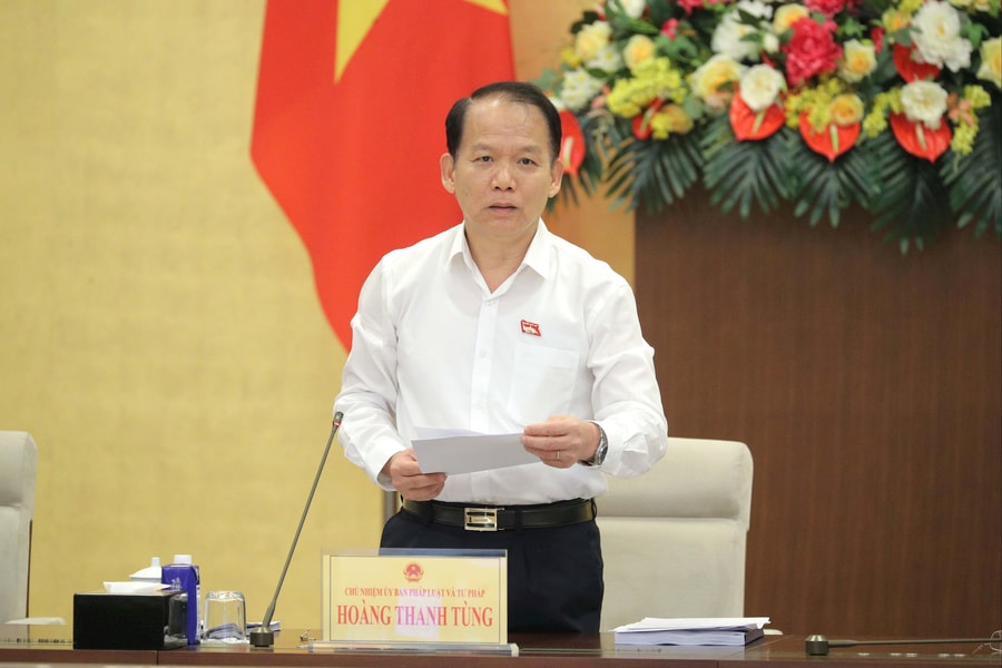 Ủy ban Pháp luật và Tư pháp thẩm tra 2 dự án luật và 1 dự thảo nghị quyết