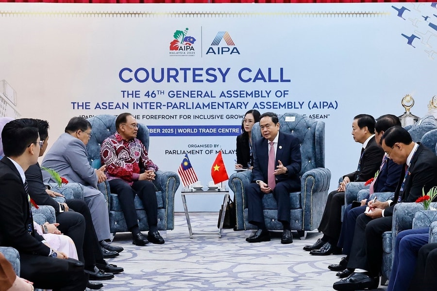 Chủ tịch Quốc hội Trần Thanh Mẫn hội kiến Thủ tướng Malaysia