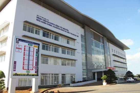 Đắk Lắk: Máy tán sỏi hỏng vẫn được sử dụng, kỷ luật lãnh đạo khoa Ngoại thận - Tiết niệu