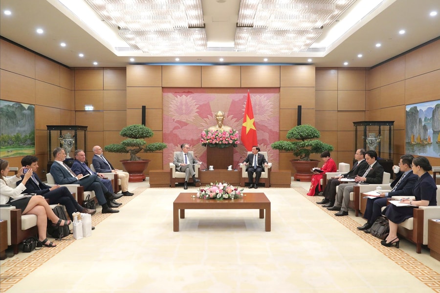 Phó Chủ tịch Quốc hội Nguyễn Khắc Định: Đưa quan hệ Việt – Pháp đi vào chiều sâu, thiết thực