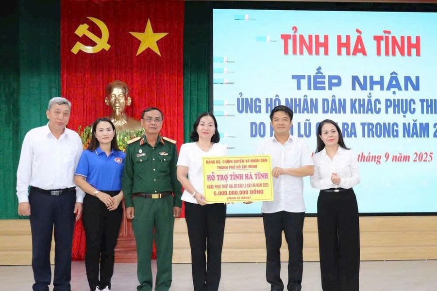 TP. Hồ Chí Minh hỗ trợ 13 tỷ đồng đến người dân Nghệ An, Hà Tĩnh bị thiệt hại do bão lũ
