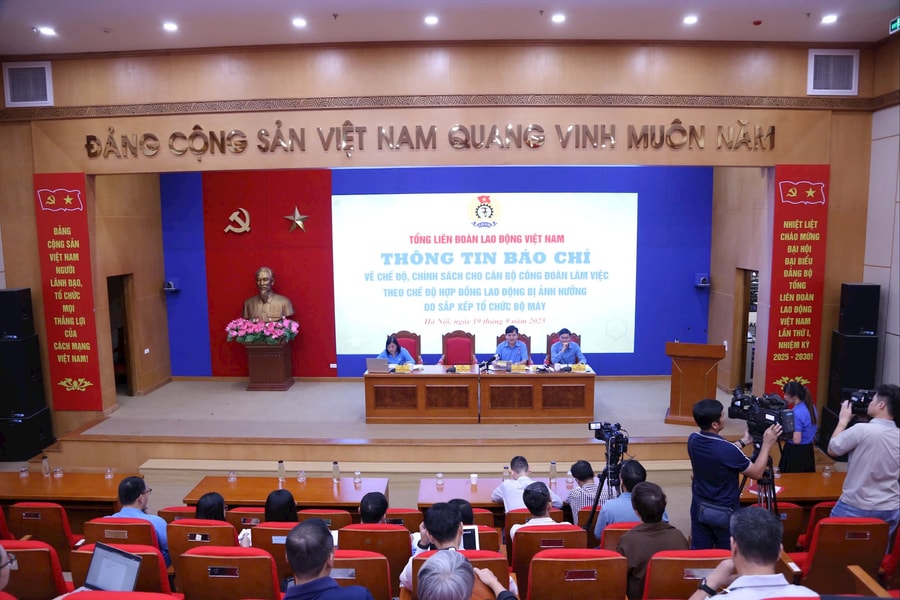 Dự kiến chi trả 400 tỷ đồng cho cán bộ công đoàn nghỉ việc do sắp xếp bộ máy