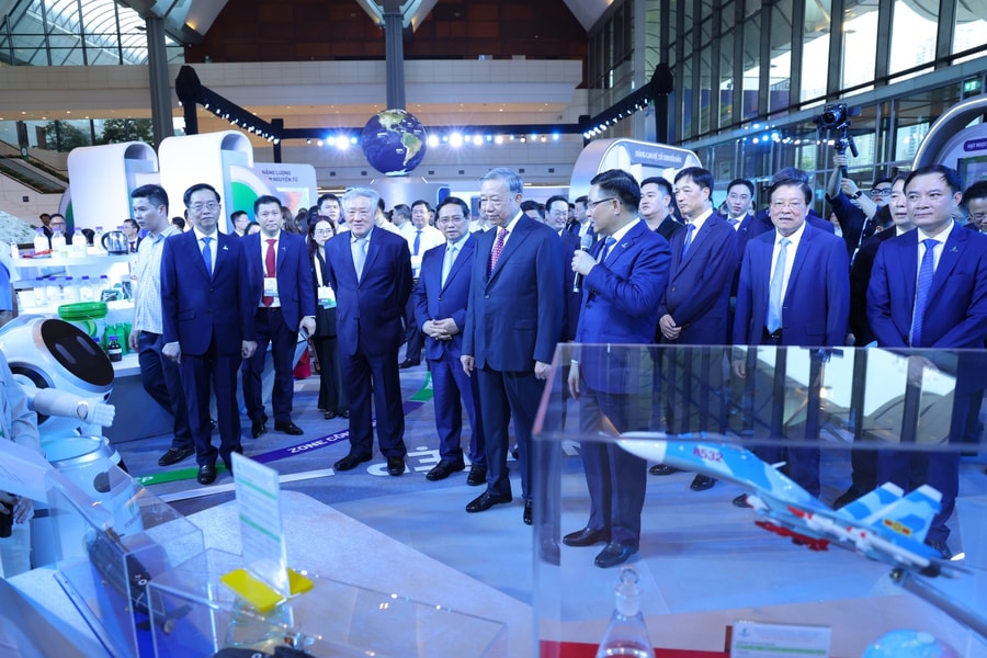 Kỷ niệm 50 năm thành lập Petrovietnam