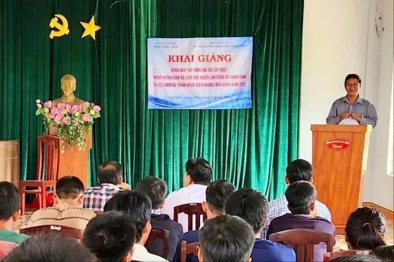 Đào tạo nghề Hướng dẫn du lịch cho lao động làng Canh Tiến, Gia Lai
