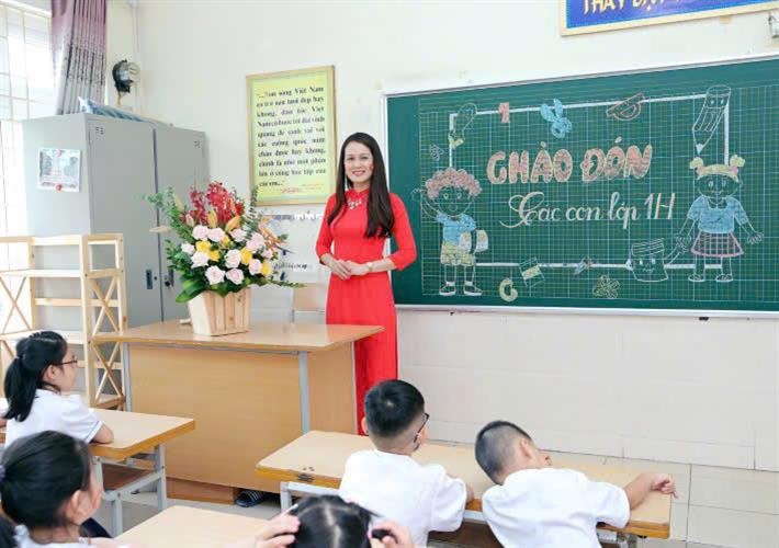 Quy định mới về lộ trình nâng chuẩn giáo viên mầm non, tiểu học, trung học cơ sở: Hỗ trợ tối thiểu 800.000 đồng/tháng
