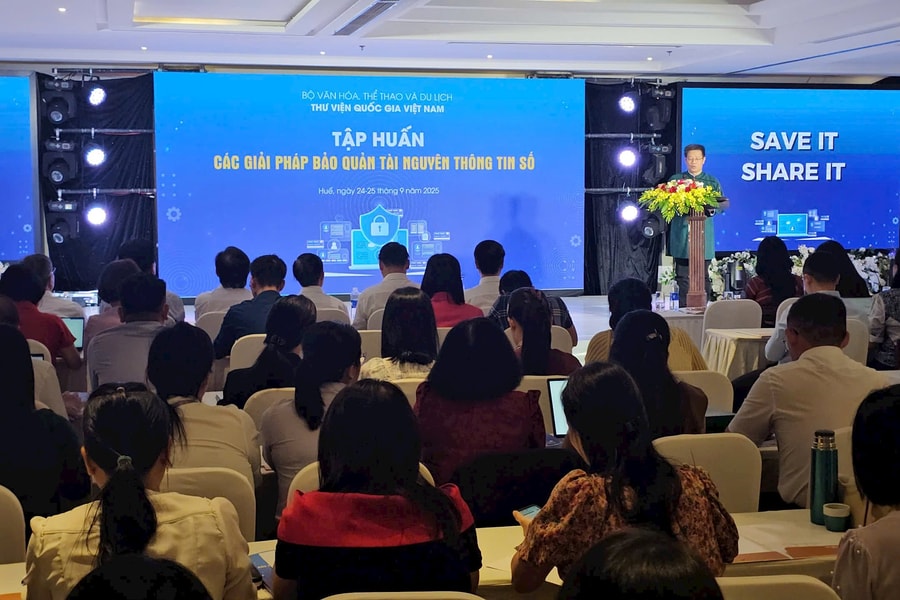 Tập huấn các giải pháp bảo quản tài nguyên thông tin số