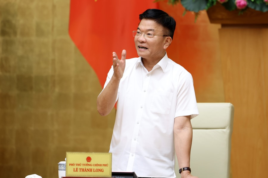 Phó Thủ tướng Lê Thành Long: Tăng cường xử lý nghiêm vi phạm về an toàn thực phẩm