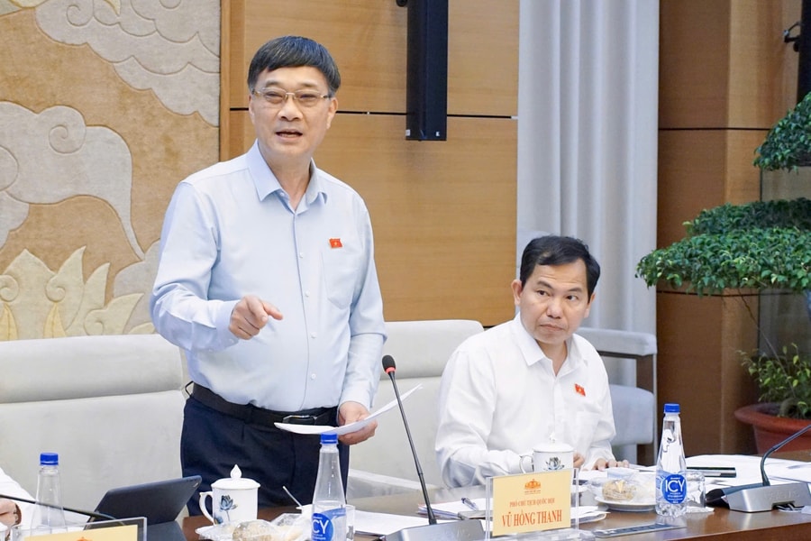 Phó Chủ tịch Quốc hội Vũ Hồng Thanh dự cuộc làm việc về hoàn thiện một số nội dung trình Quốc hội tại Kỳ họp thứ Mười