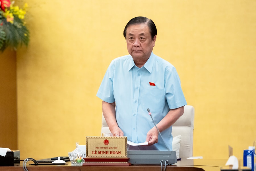 Đưa ra bức tranh tổng thể đầy màu sắc về việc thực hiện pháp luật về bảo vệ môi trường