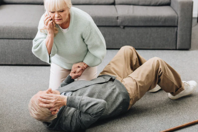 Nhận biết “đột quỵ cảnh báo”: Đừng bỏ qua những tín hiệu sống còn