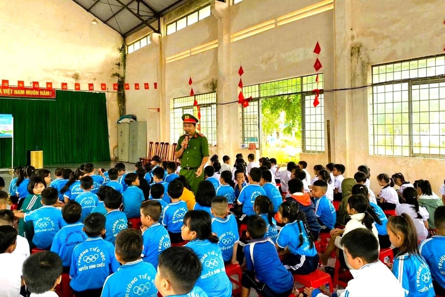 Đắk Lắk: Xây dựng môi trường học đường an toàn từ công tác tuyên truyền tại xã Ia Rvê