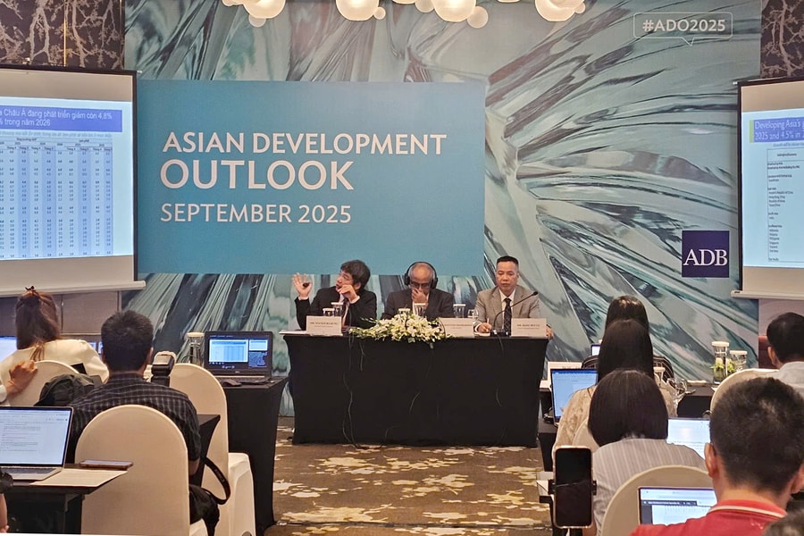 ADB nâng dự báo tăng trưởng của Việt Nam năm 2025