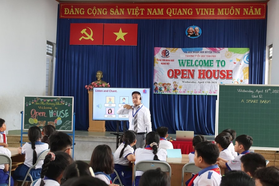 TP. Hồ Chí Minh: Nâng cao chất lượng nhân sự tại các trung tâm ngoại ngữ, tin học