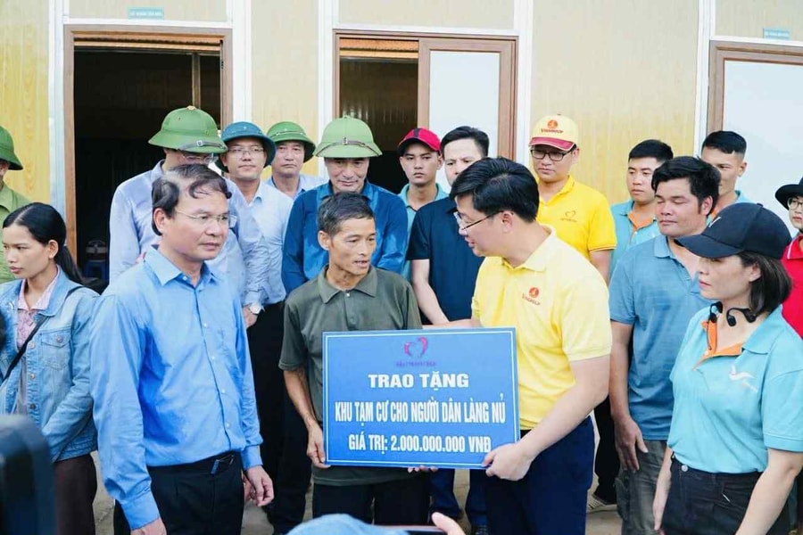 Vingroup hỗ trợ khẩn cấp 500 tỷ đồng cho đồng bào bị thiệt hại do bão Bualoi