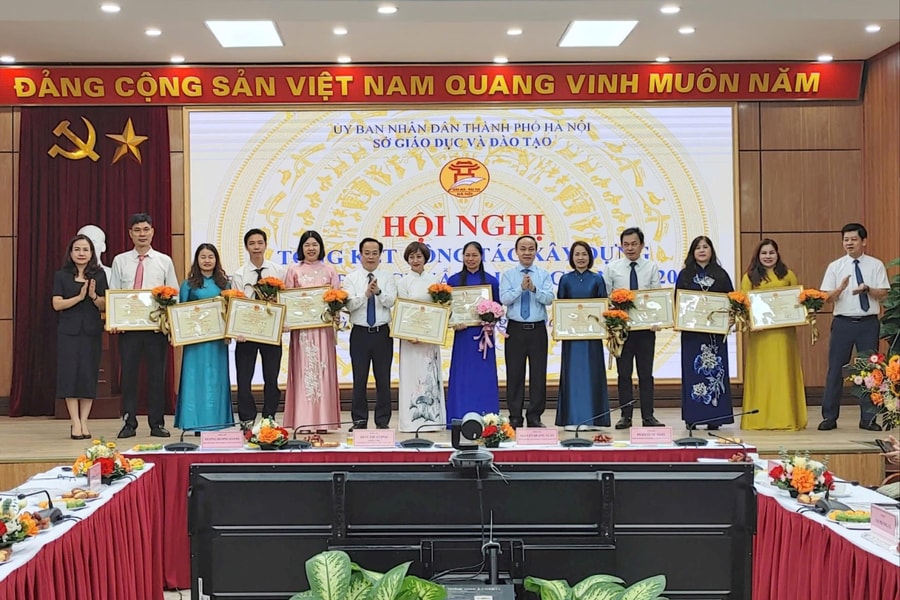 Hà Nội: 80,6% trường đạt chuẩn, hoàn thành chỉ tiêu Nghị quyết Đảng bộ thành phố