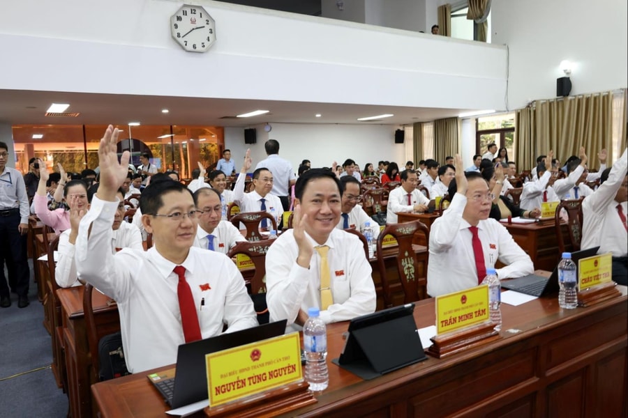 Cần Thơ: HĐND thành phố thông qua 15 nghị quyết tại Kỳ họp thứ Tư